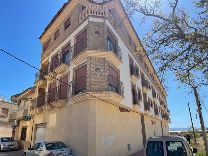 Image No.18-3 Bed Apartment for sale