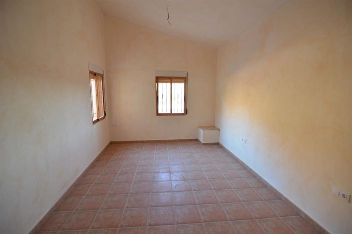 Image No.10-3 Bed Villa for sale