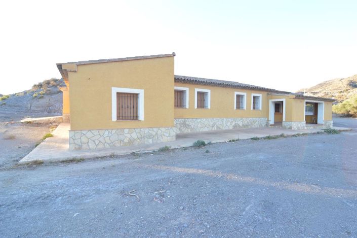 Image No.2-3 Bed Villa for sale