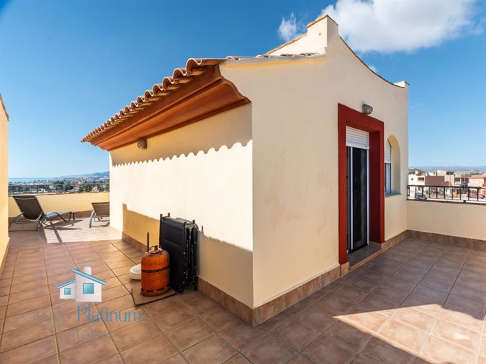 Image No.13-2 Bed Property for sale