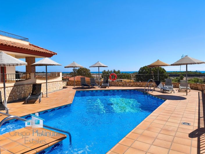 Image No.15-2 Bed Property for sale