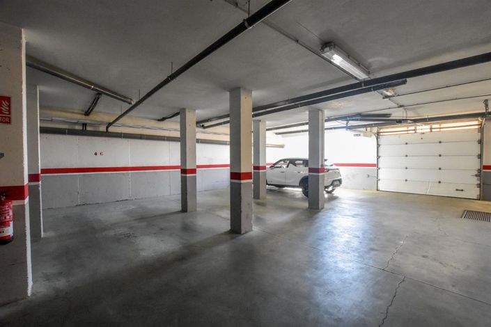 Image No.20-2 Bed Property for sale