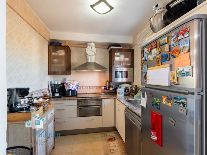 Image No.6-2 Bed Property for sale