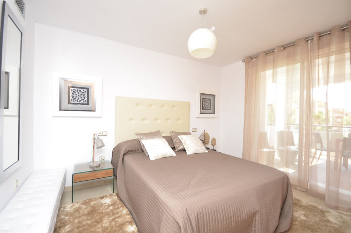 Image No.8-2 Bed Property for sale