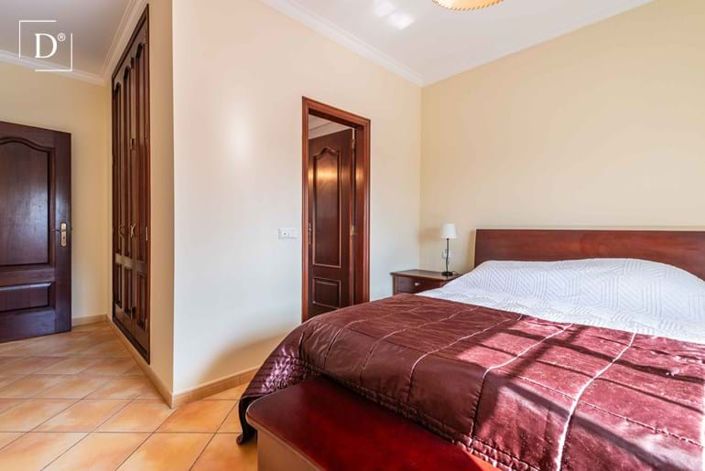 Image No.11-3 Bed Villa for sale