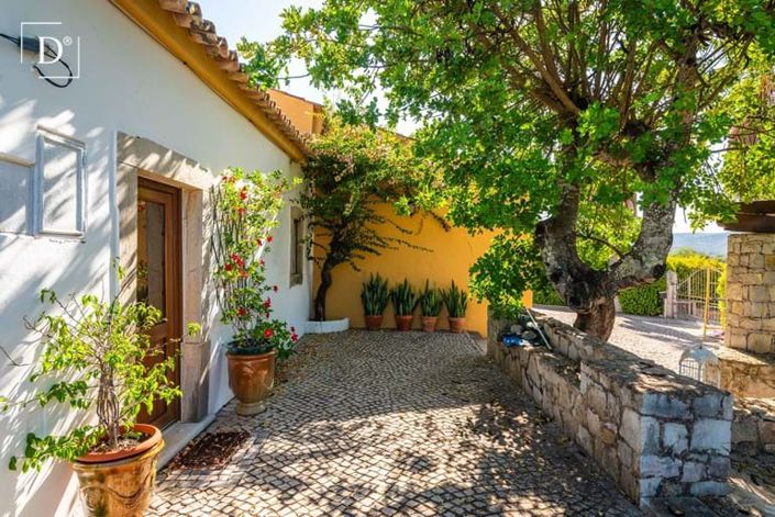Image No.10-4 Bed Villa for sale