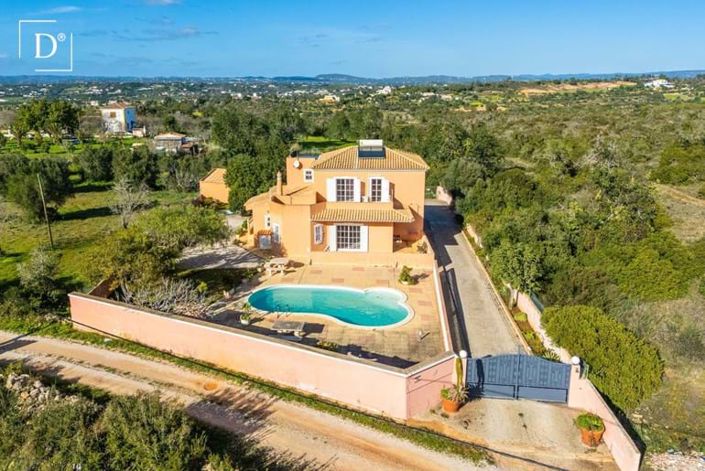Image No.8-4 Bed Villa for sale