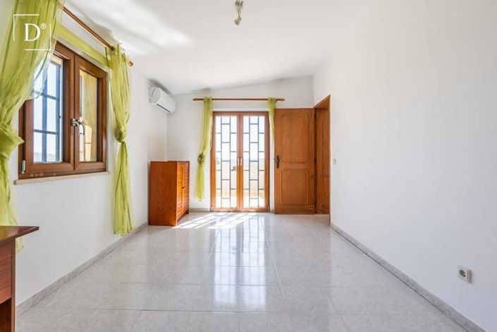 Image No.7-3 Bed Villa for sale