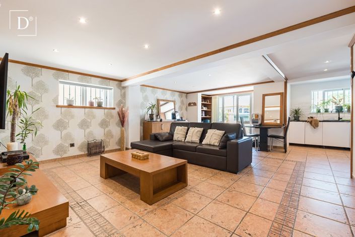 Image No.3-3 Bed Villa for sale