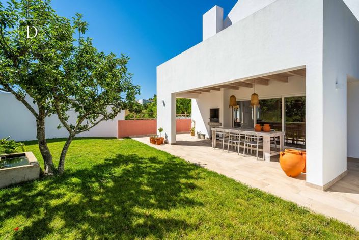 Image No.3-2 Bed Villa for sale