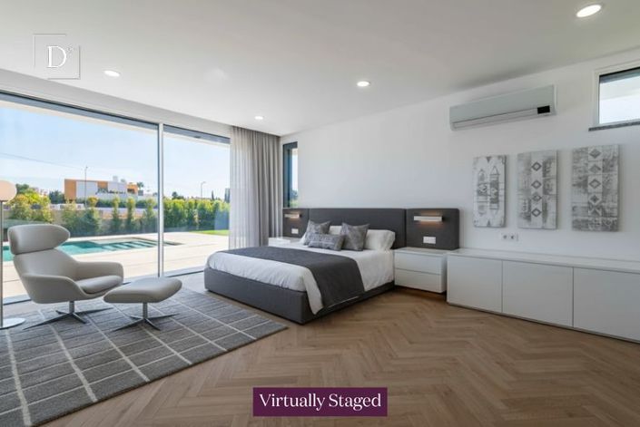 Image No.9-4 Bed Villa for sale