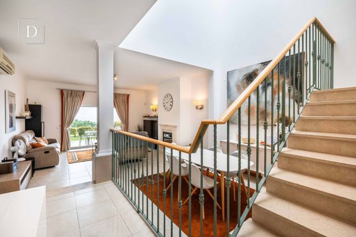 Image No.6-3 Bed Townhouse for sale