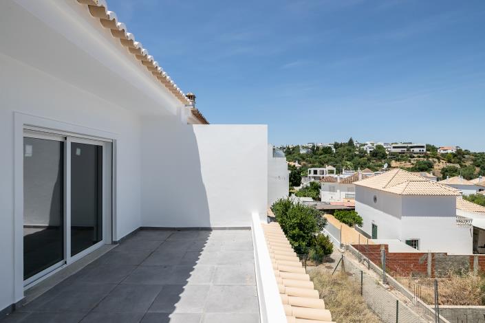 Image No.11-3 Bed Townhouse for sale
