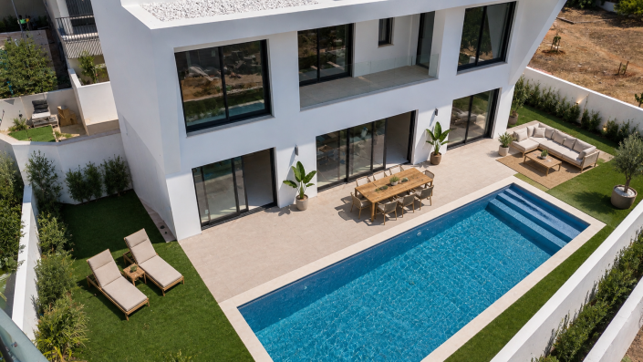 Image No.2-4 Bed Villa / Detached for sale