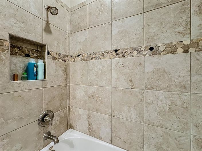 Image No.35-2 Bed House for sale