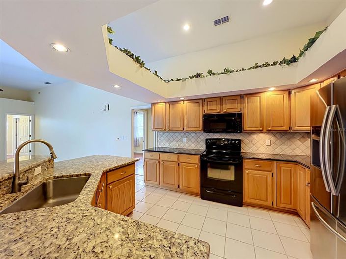 Image No.22-4 Bed House for sale