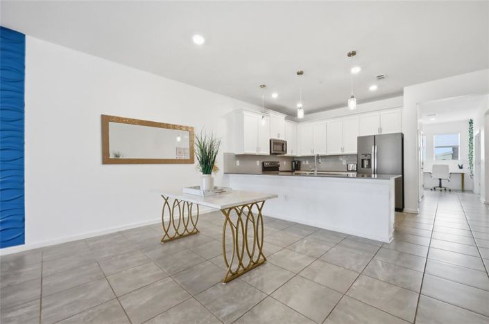 Image No.11-3 Bed Apartment for sale