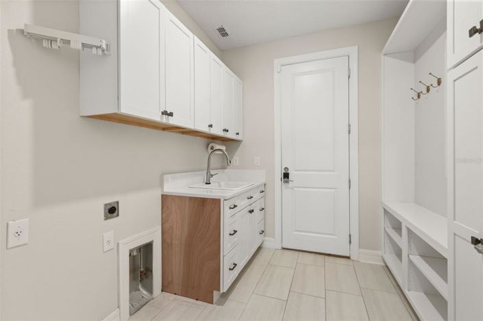 Image No.35-5 Bed House for sale