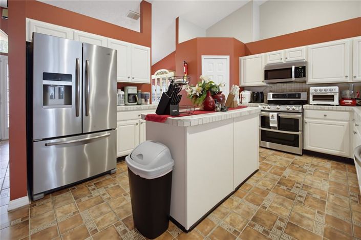 Image No.8-4 Bed House for sale