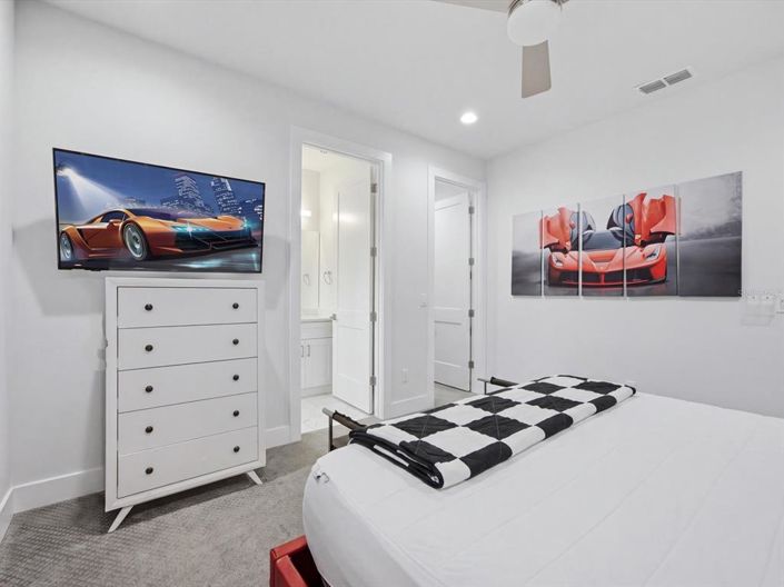 Image No.28-6 Bed House for sale