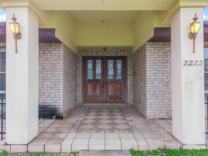 Image No.3-4 Bed House for sale