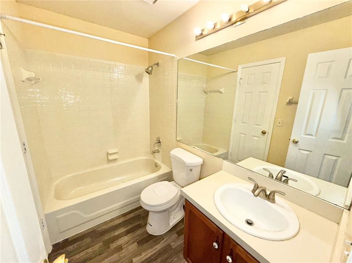 Image No.12-3 Bed Apartment for sale