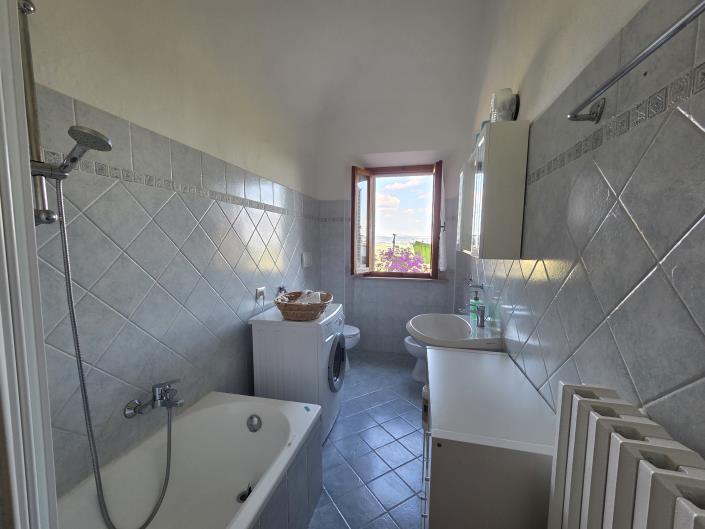 Image No.9-3 Bed Apartment for sale