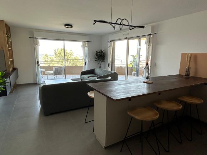 Image No.8-3 Bed Apartment for sale