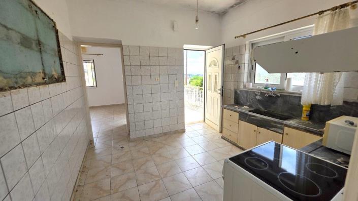 Image No.9-1 Bed Village House for sale