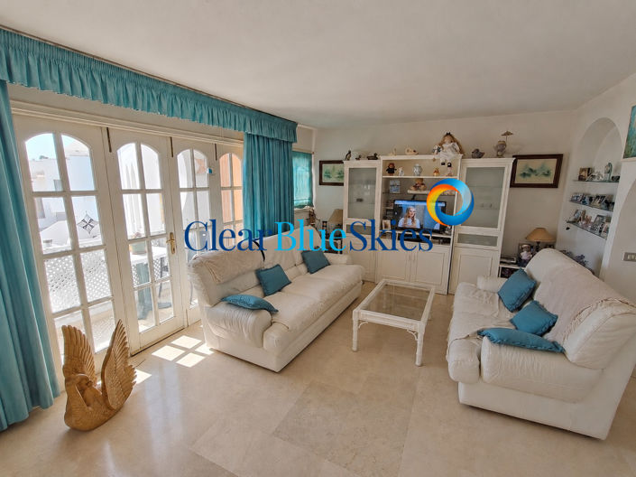 Image No.4-2 Bed House for sale