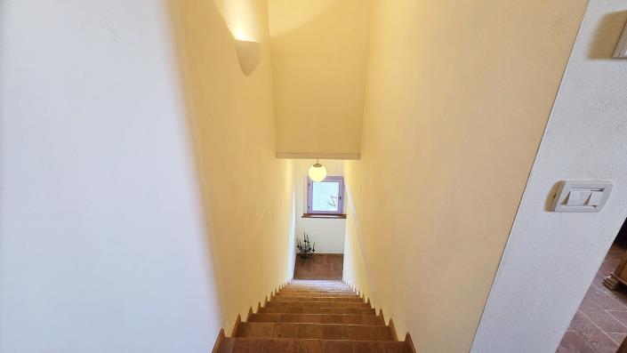 Image No.24-2 Bed Semi-Detached for sale