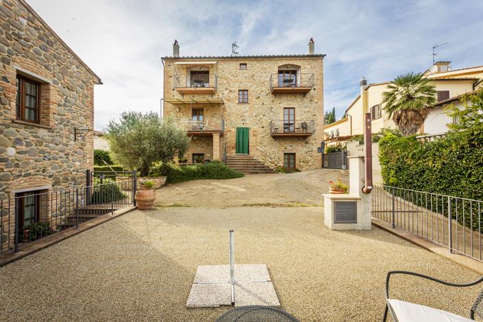 Image No.12-2 Bed Apartment for sale