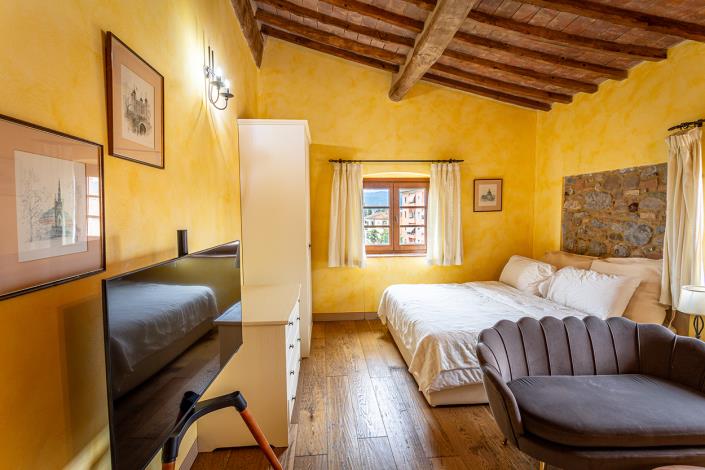 Image No.20-2 Bed Apartment for sale