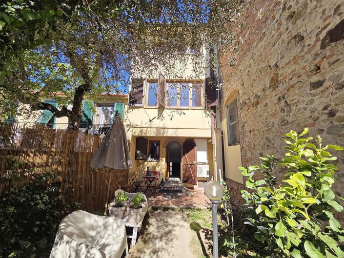 Image No.3-4 Bed Townhouse for sale