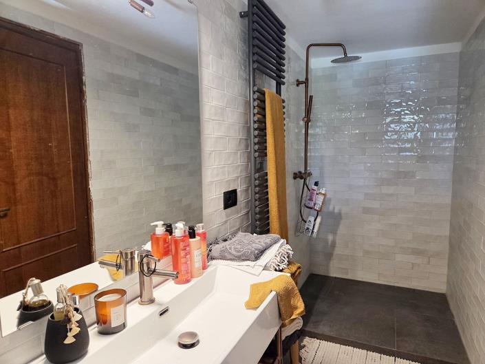 Image No.27-4 Bed Townhouse for sale