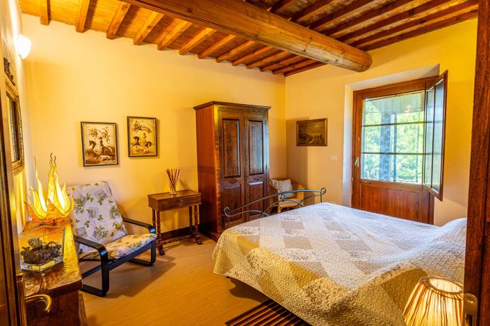 Image No.28-4 Bed Country House for sale