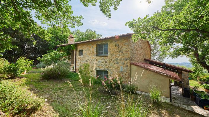 Image No.10-3 Bed Country House for sale