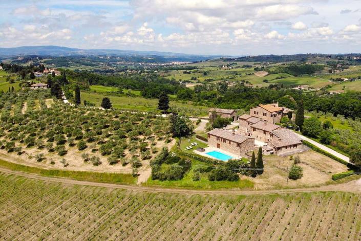 Image No.6-13 Bed Country House for sale