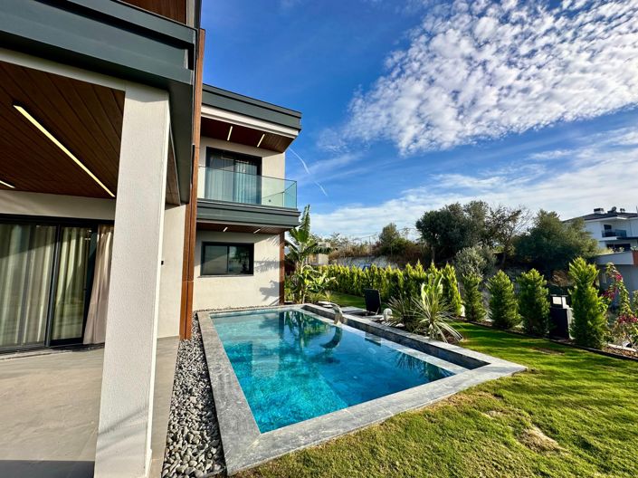 Image No.2-Villa de 4 chambres à vendre à Kusadasi