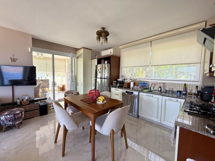 Image No.10-2 Bed Apartment for sale