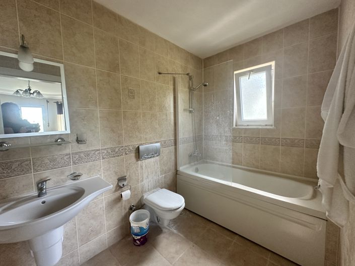 Image No.15-4 Bed Villa for sale
