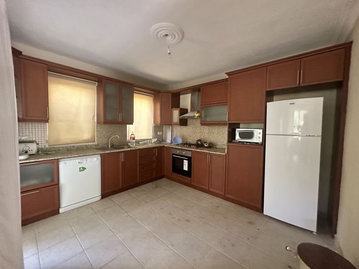 Image No.8-4 Bed Villa for sale