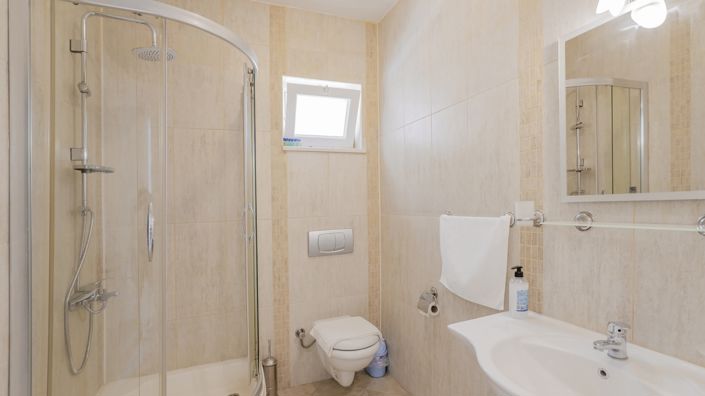 Image No.16-3 Bed Bungalow for sale