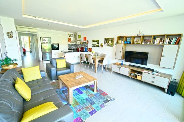 Image No.10-2 Bed Apartment for sale