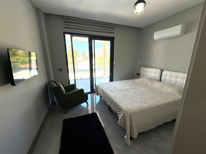 Image No.11-3 Bed Villa for sale