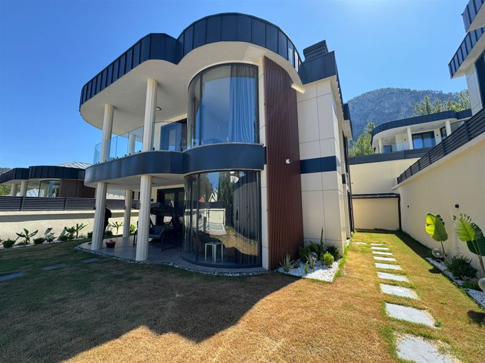 Image No.2-3 Bed Villa for sale