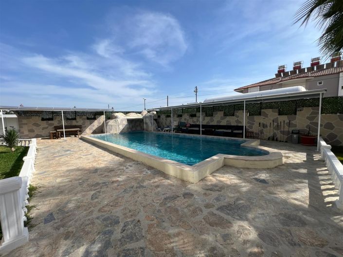 Image No.6-9 Bed Villa for sale