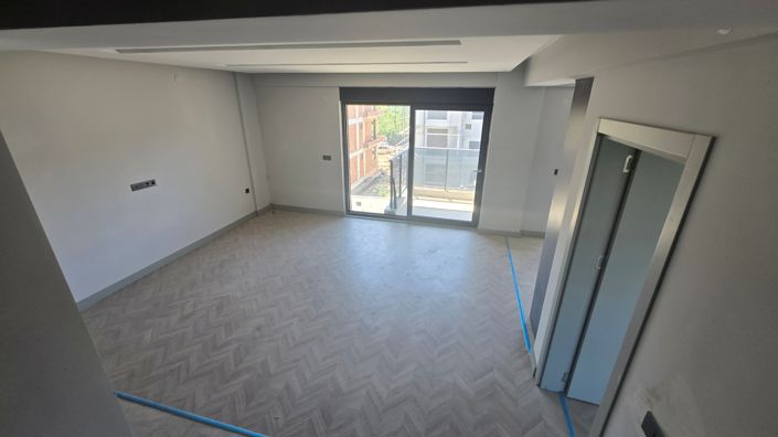 Image No.9-3 Bed Apartment for sale