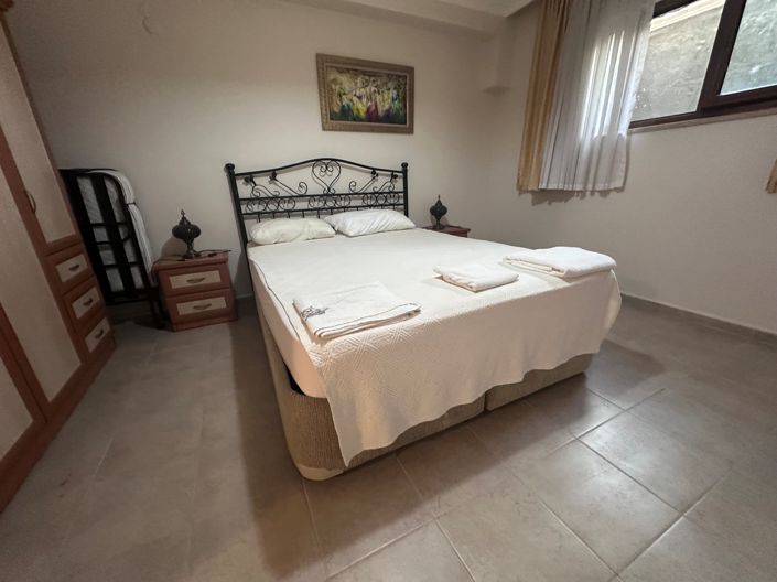 Image No.12-4 Bed Villa for sale