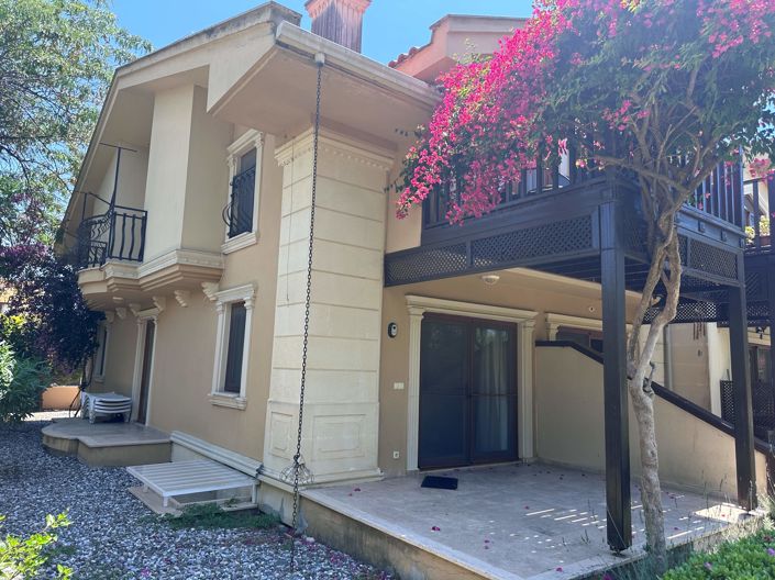 Image No.4-4 Bed Villa for sale